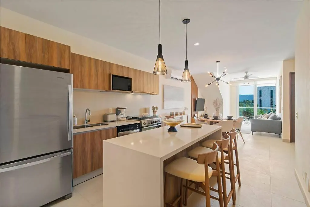 Επικοινωνία με το Akumal Skies Private Terrace W Jacuzzi W Sea Views Walk To Beach